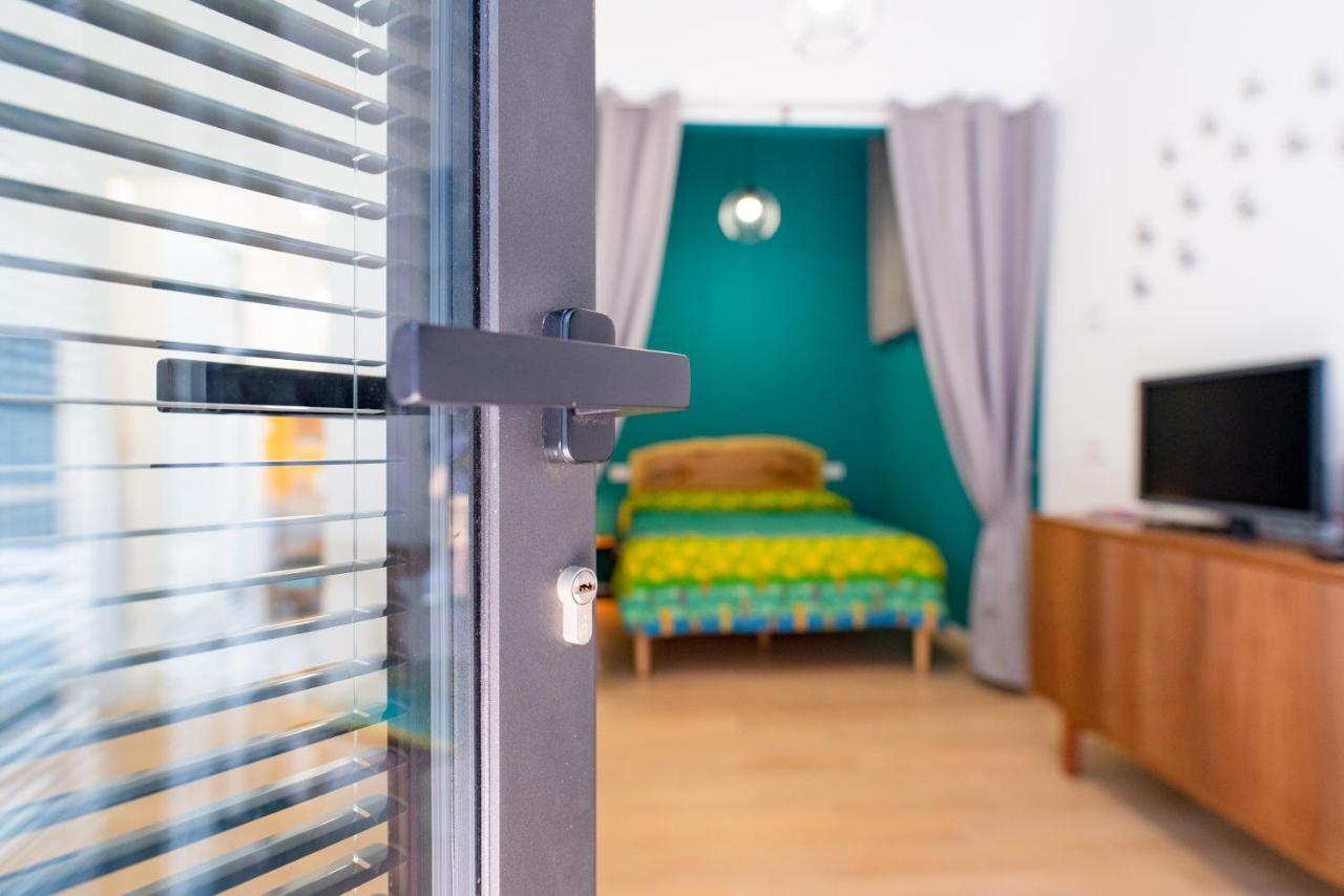 Magic Loft 29 By Happyhostorino Apartment Bagian luar foto